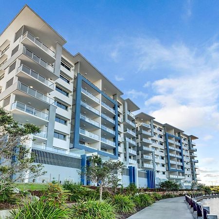 Aquarius Kawana Aparthotel Kawana Waters Exterior photo